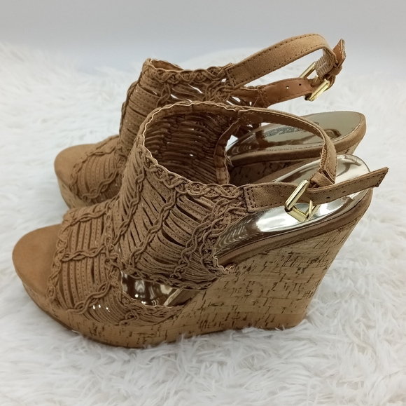 Brown Women wedge heels in Size 8 - Picture 2 of 3